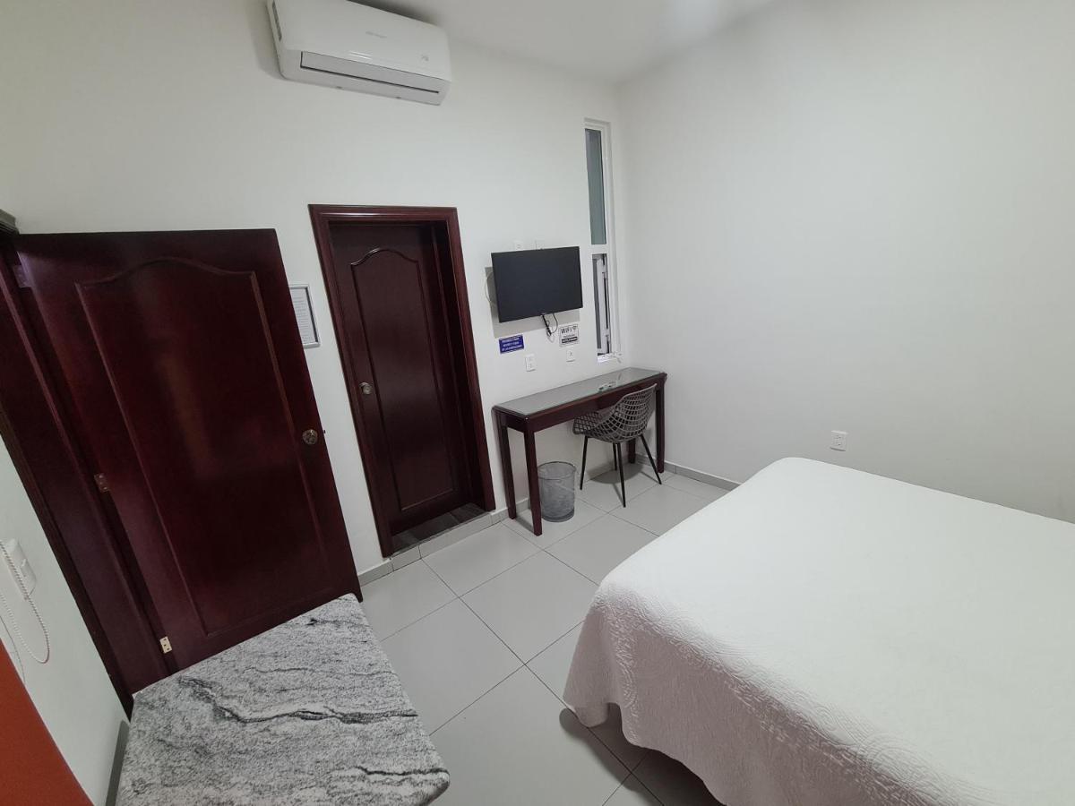 Hotel Fina Inn La Barca Екстер'єр фото