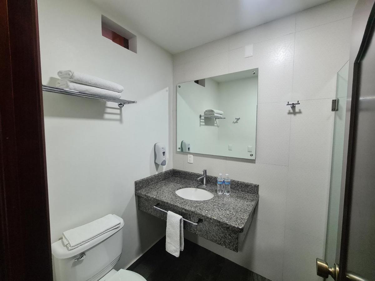 Hotel Fina Inn La Barca Екстер'єр фото