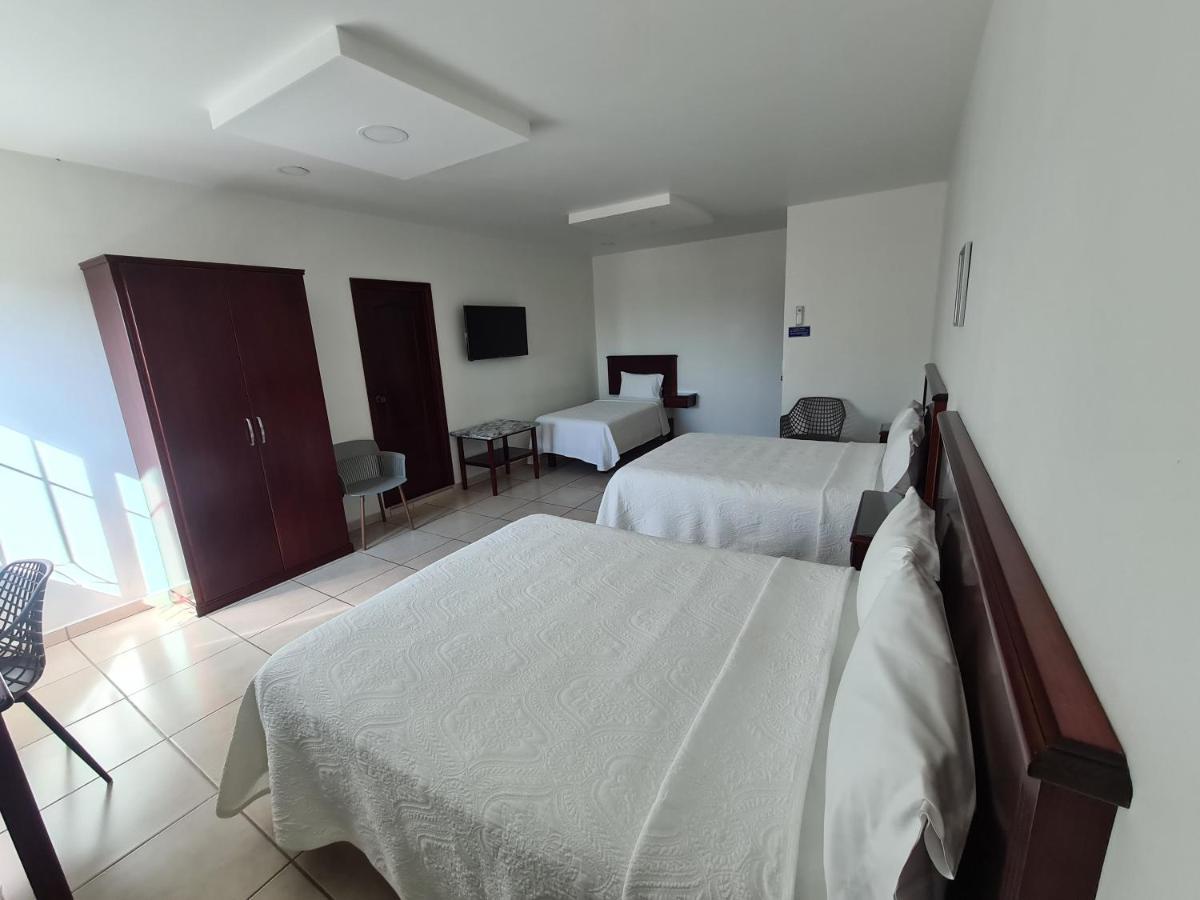 Hotel Fina Inn La Barca Екстер'єр фото